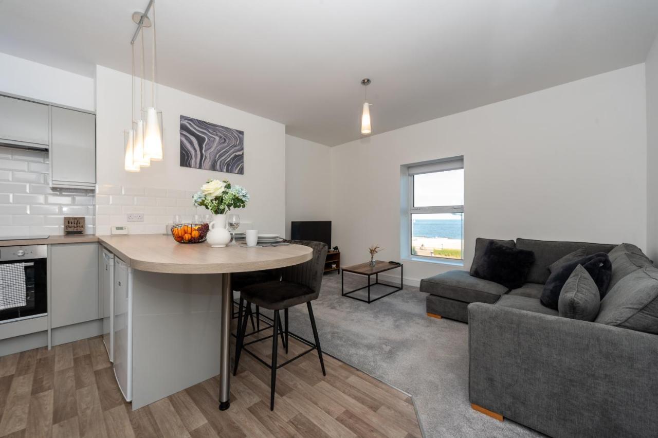 Sea Views Modern Two Bedroom Apartment Лоустофт Экстерьер фото