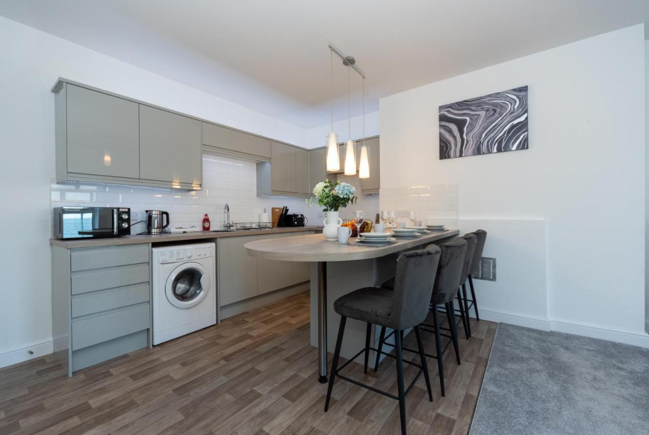 Sea Views Modern Two Bedroom Apartment Лоустофт Экстерьер фото