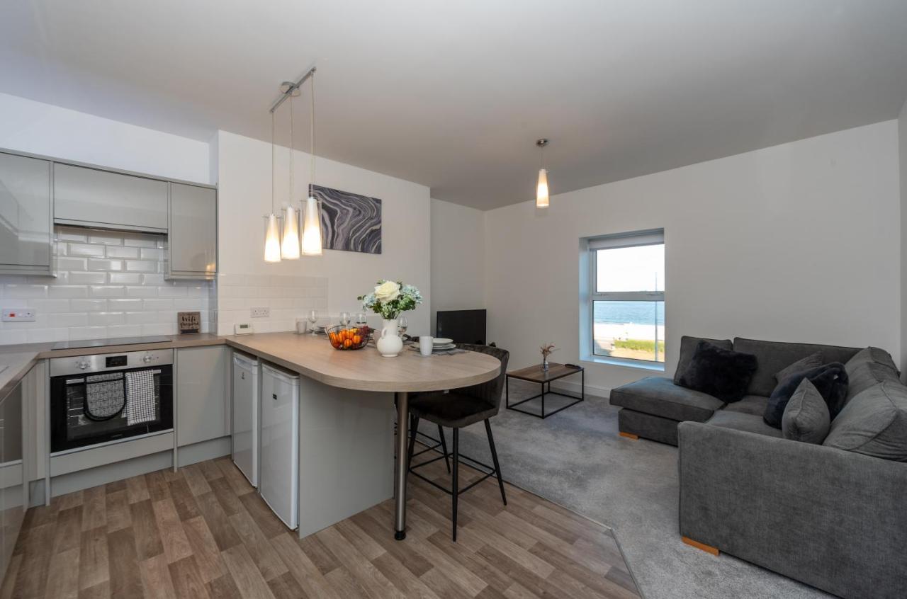 Sea Views Modern Two Bedroom Apartment Лоустофт Экстерьер фото