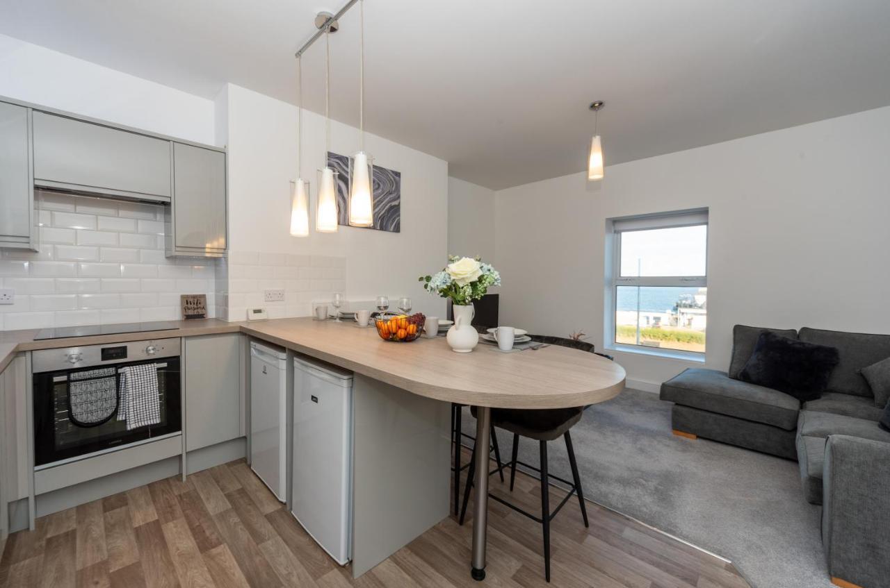 Sea Views Modern Two Bedroom Apartment Лоустофт Экстерьер фото
