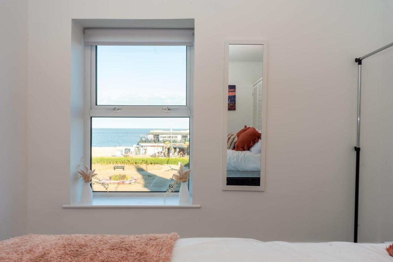 Sea Views Modern Two Bedroom Apartment Лоустофт Экстерьер фото